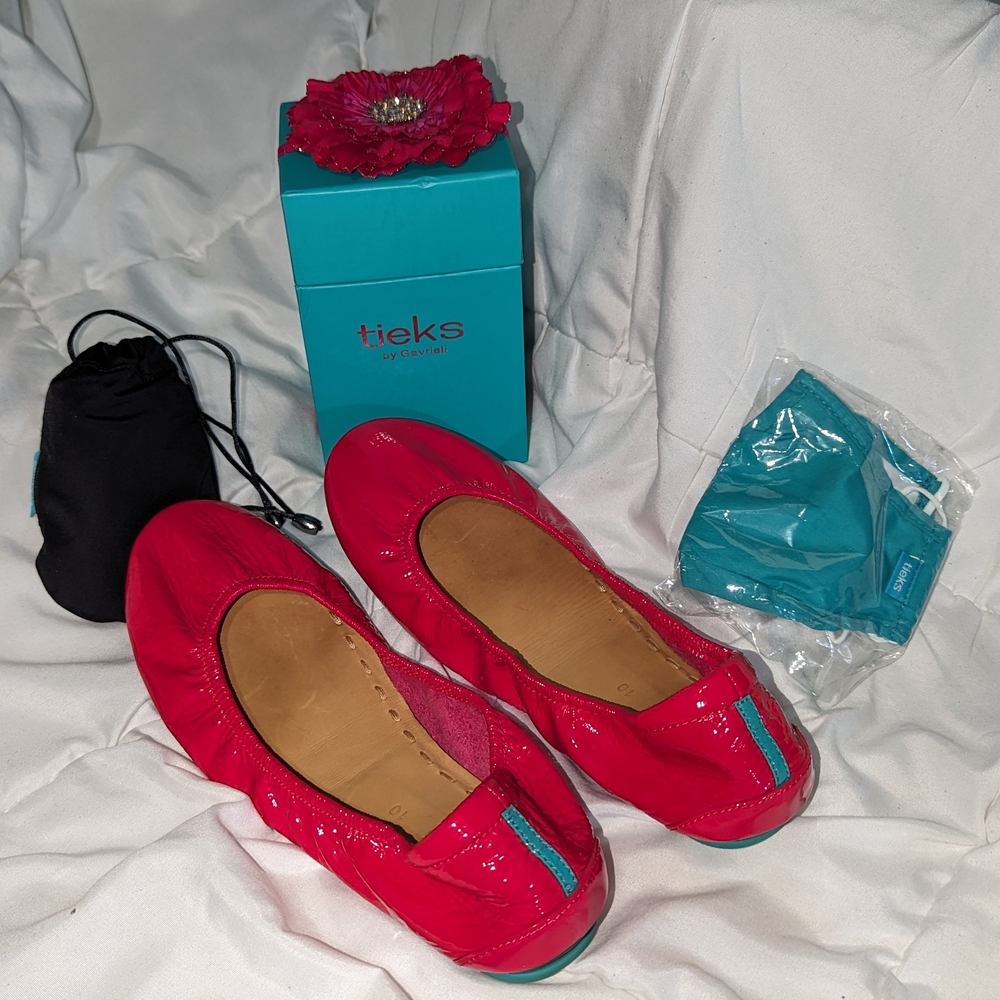 Razzleberry Tieks  Women's Pink Patent Leather Ballet Flats